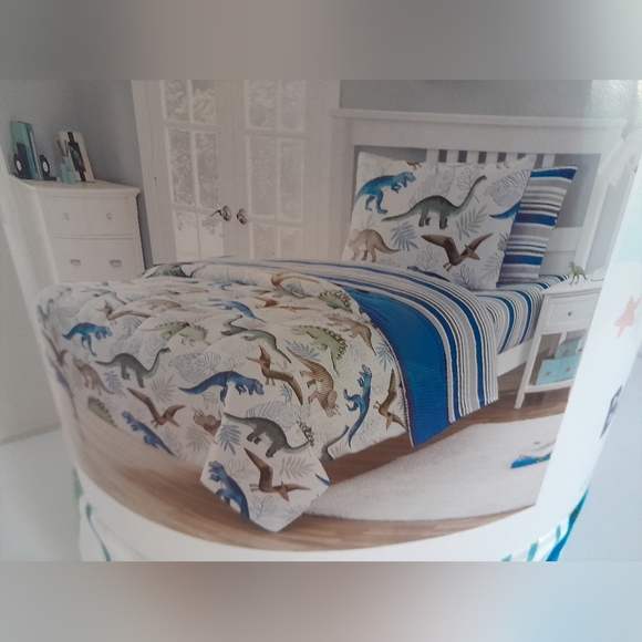 - Dino Bed In A Bag Twin Set Brand New - Picture 1 of 7